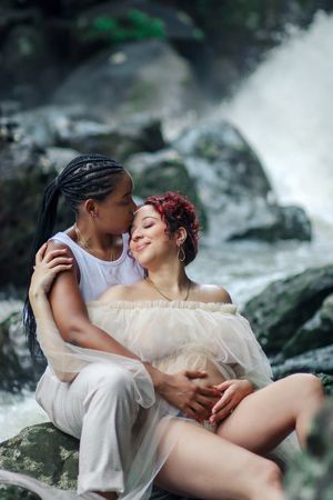 El Yunque Rainforest Maternity Photoshoot. Puerto Rico Photographer. Albert Ray Photo. Pregnancy photos. LGBTQ friendly photographer.