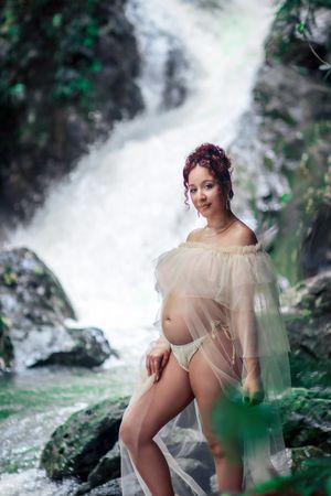 El Yunque Rainforest Maternity Photoshoot. Puerto Rico Photographer. Albert Ray Photo. Pregnancy photos. LGBTQ friendly photographer.