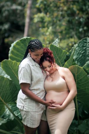 El Yunque Rainforest Maternity Photoshoot. Puerto Rico Photographer. Albert Ray Photo. Pregnancy photos. LGBTQ friendly photographer.
