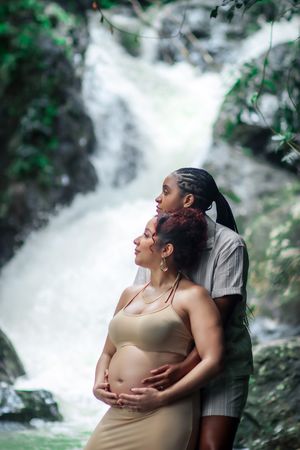 El Yunque Rainforest Maternity Photoshoot. Puerto Rico Photographer. Albert Ray Photo. Pregnancy photos. LGBTQ friendly photographer.