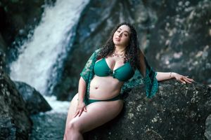 El Yunque Rainforest Maternity Photoshoot. Puerto Rico Photographer. Albert Ray Photo. Pregnancy photos.