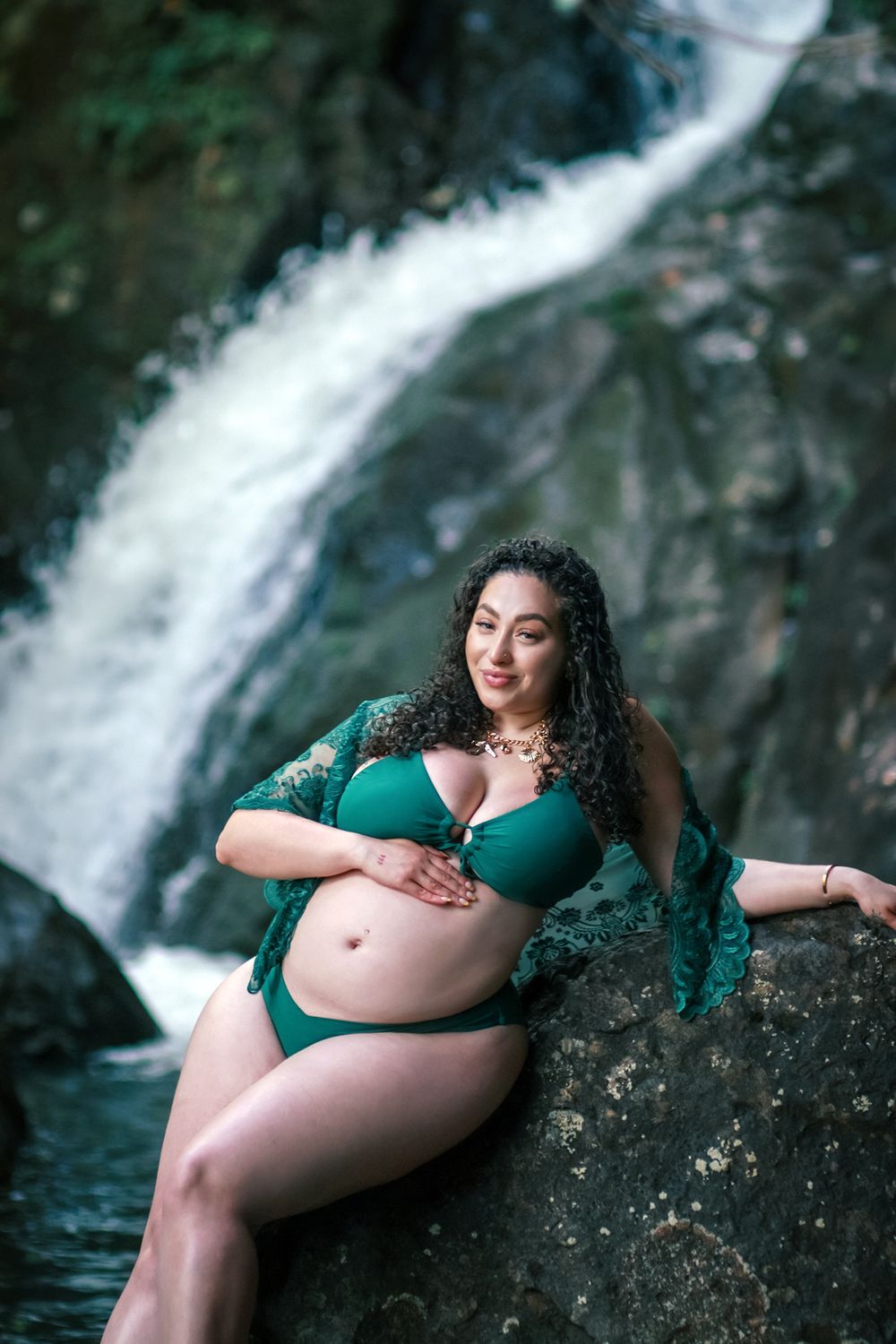 El Yunque Rainforest Maternity Photoshoot. Puerto Rico Photographer. Albert Ray Photo. Pregnancy photos.