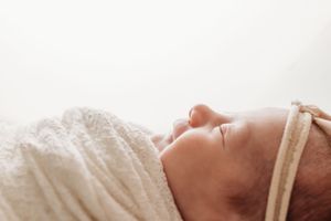 baby profile photos newborn session baby smiles