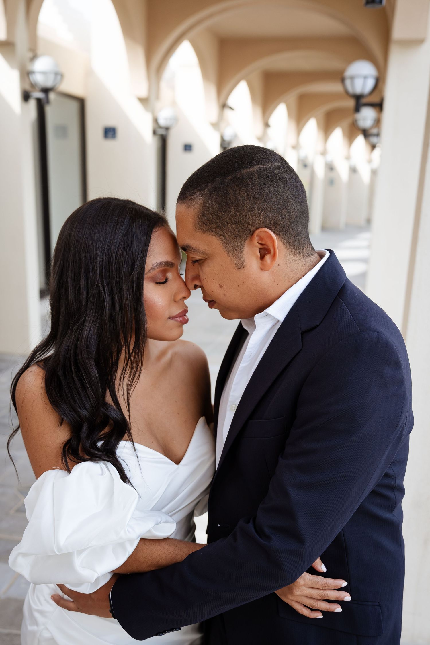 Best photographer abu dhabi souq al mina urban couples photoshoot romantic