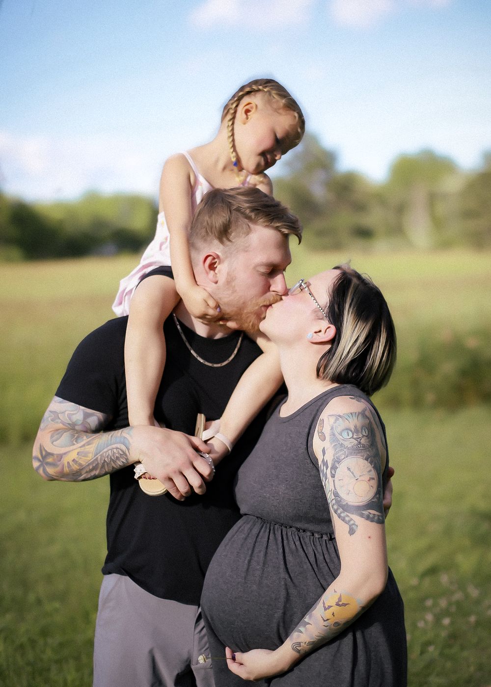 Family Portrait
Professional Photographer Janesville Wisconsin
outdoors
natural light photography