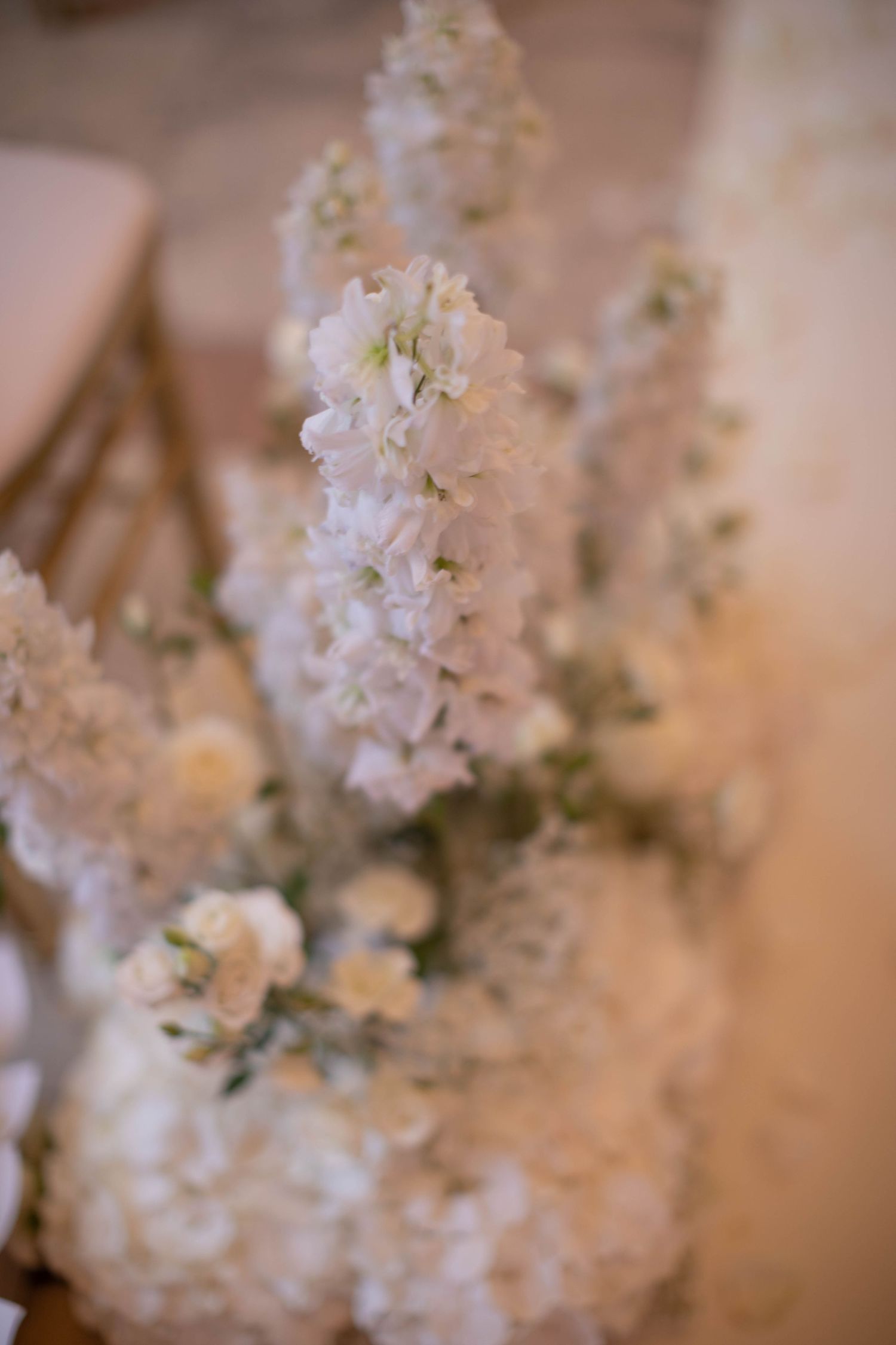 modern-wedding-decor-budapest-minimalist-tablescape-with-clean-lines-neutral-tones-and-contemporary-florals.jpg