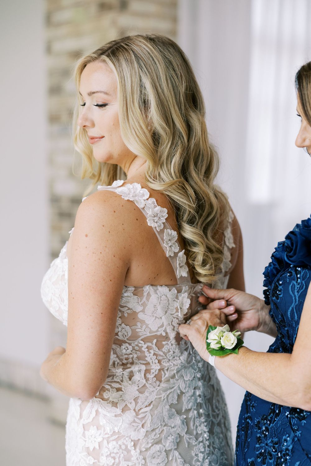 nc wedding photographer. luxury wedding photography. modern wedding photography. film photography. nc weddings.