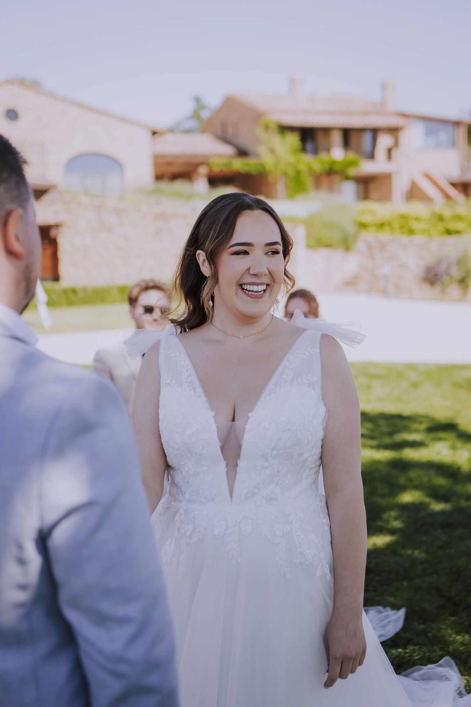 Abbieann's portrait at her wedding at the Perugia Vecchia Relais pictured by Gianluca e Arianna Wedding in Umbria, Italy.