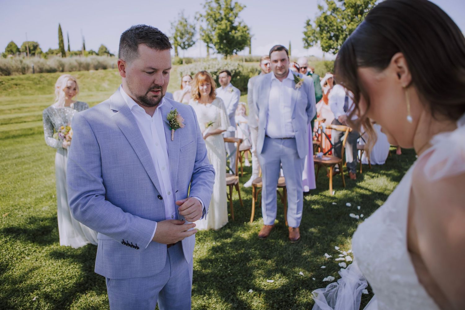 Paul's speech at his wedding at Perugia Vecchia Relais pictured by Gianluca e Arianna Photographers in Umbria, Italy.