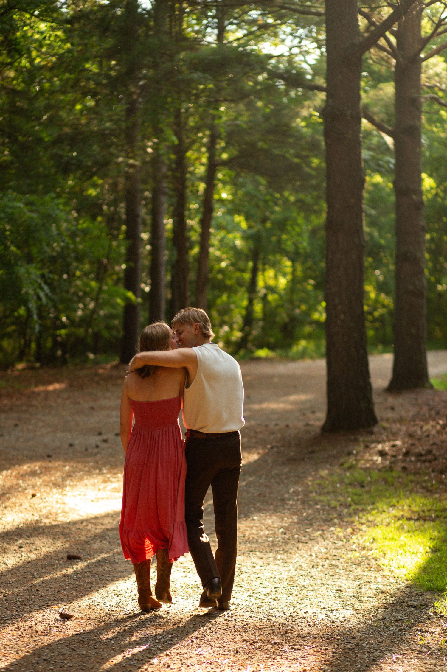 Affordable Charlotte engagement photographer | 
Romantic engagement photos | Timeless engagement portraits | Golden hour engagement photos
