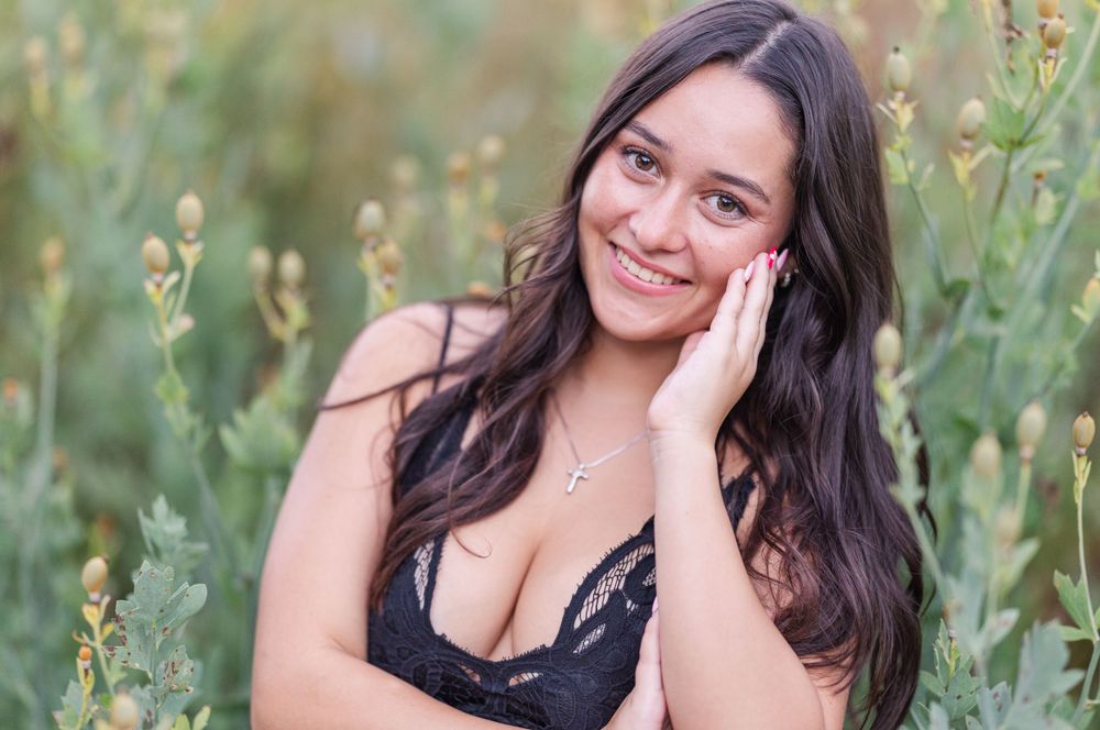 Simi Valley Senior Photographer, Simi Valley Senior Rep Team, Gabby Royal High School, Fun Senior Pictures, Natural Light photography