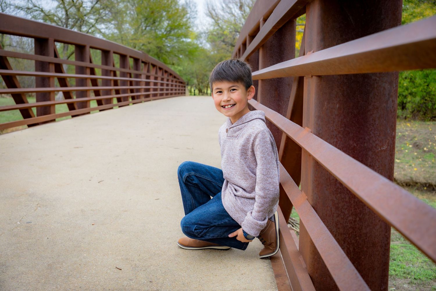 fall family photo session portrait bridge golden hour fall colors Jaklen Gerges photography