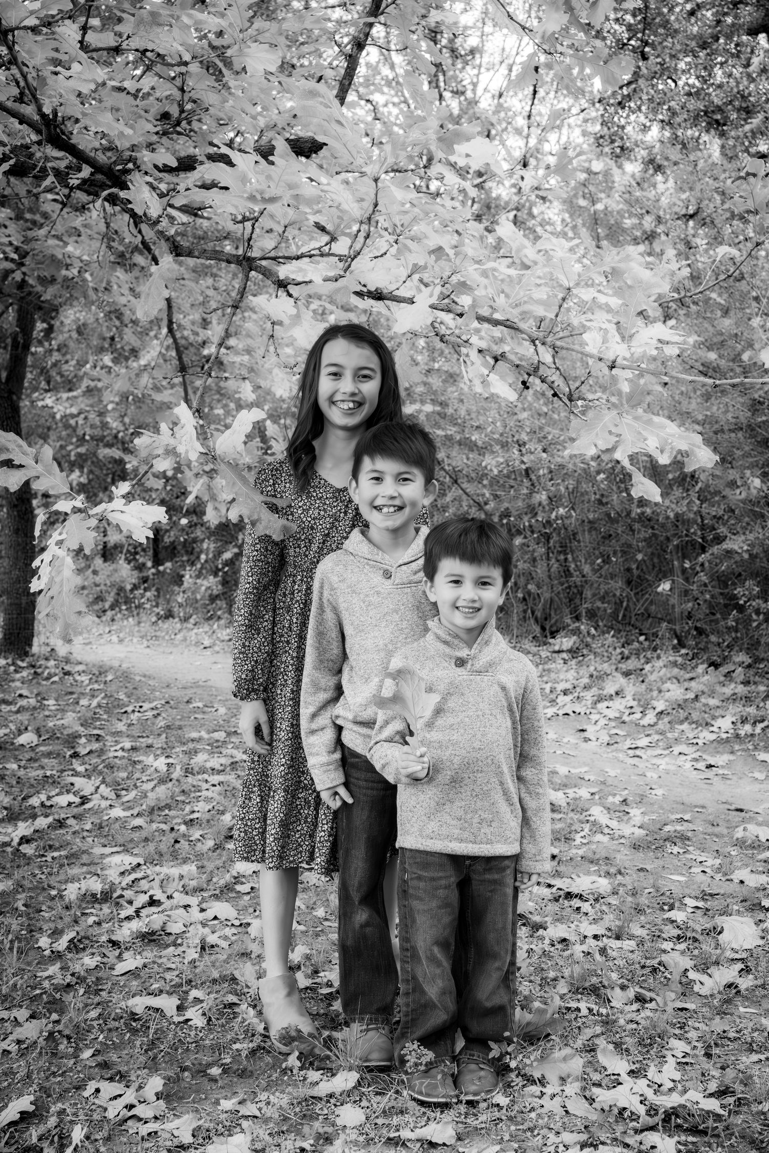 fall family photo session portrait orange leaves golden hour fall colors Jaklen Gerges photography
