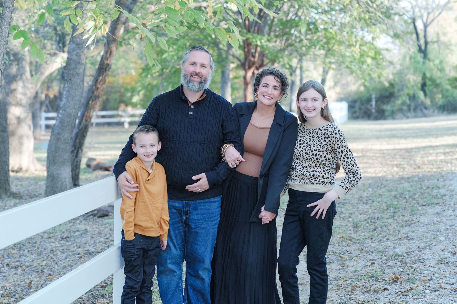 Fall family photos charismas cards family photographer light and airy natural light fall outfits DFW Southlake Colleyville TX fall colors