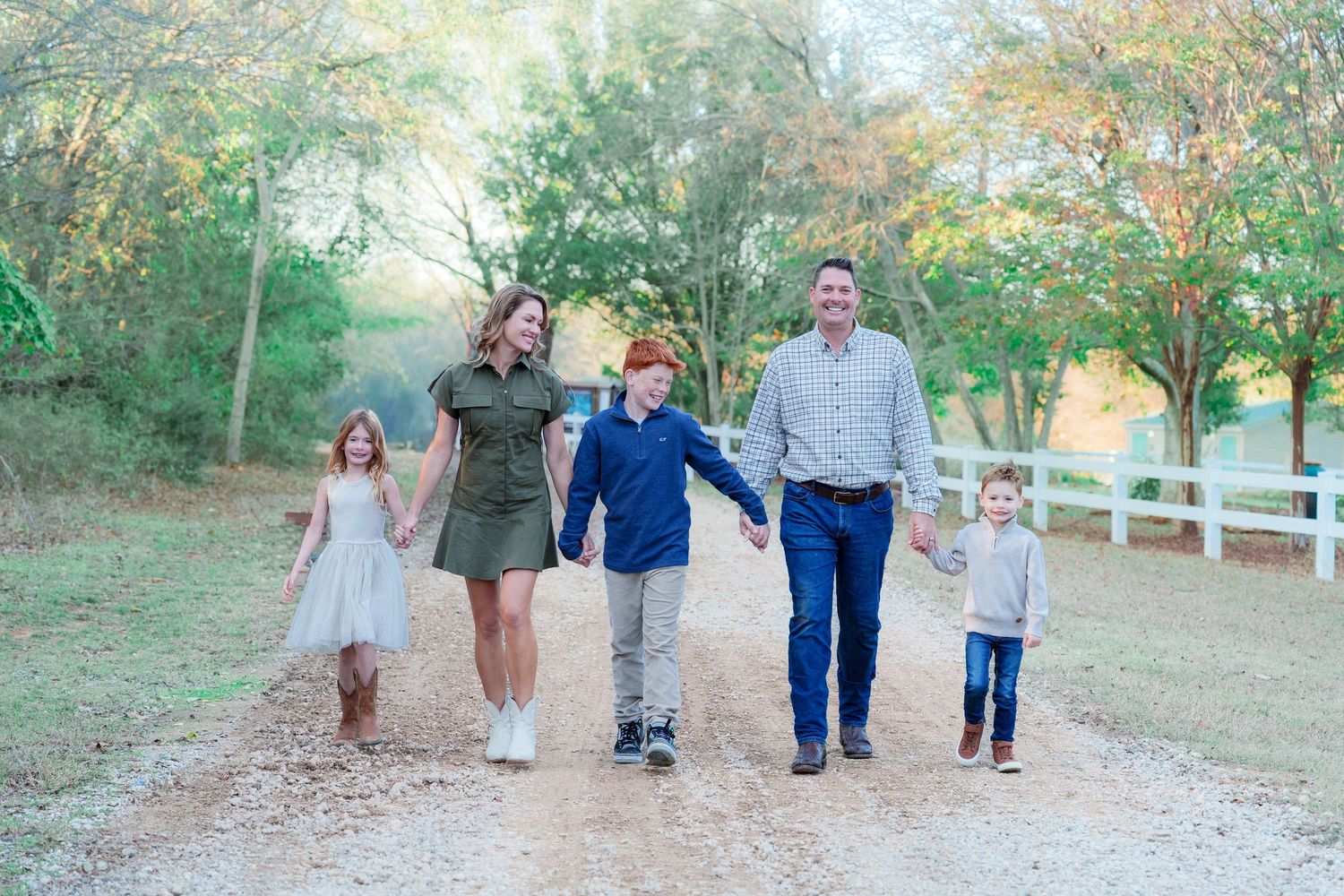Fall family photos charismas cards family photographer light and airy natural light fall outfits DFW Southlake Colleyville Trophy Club TX