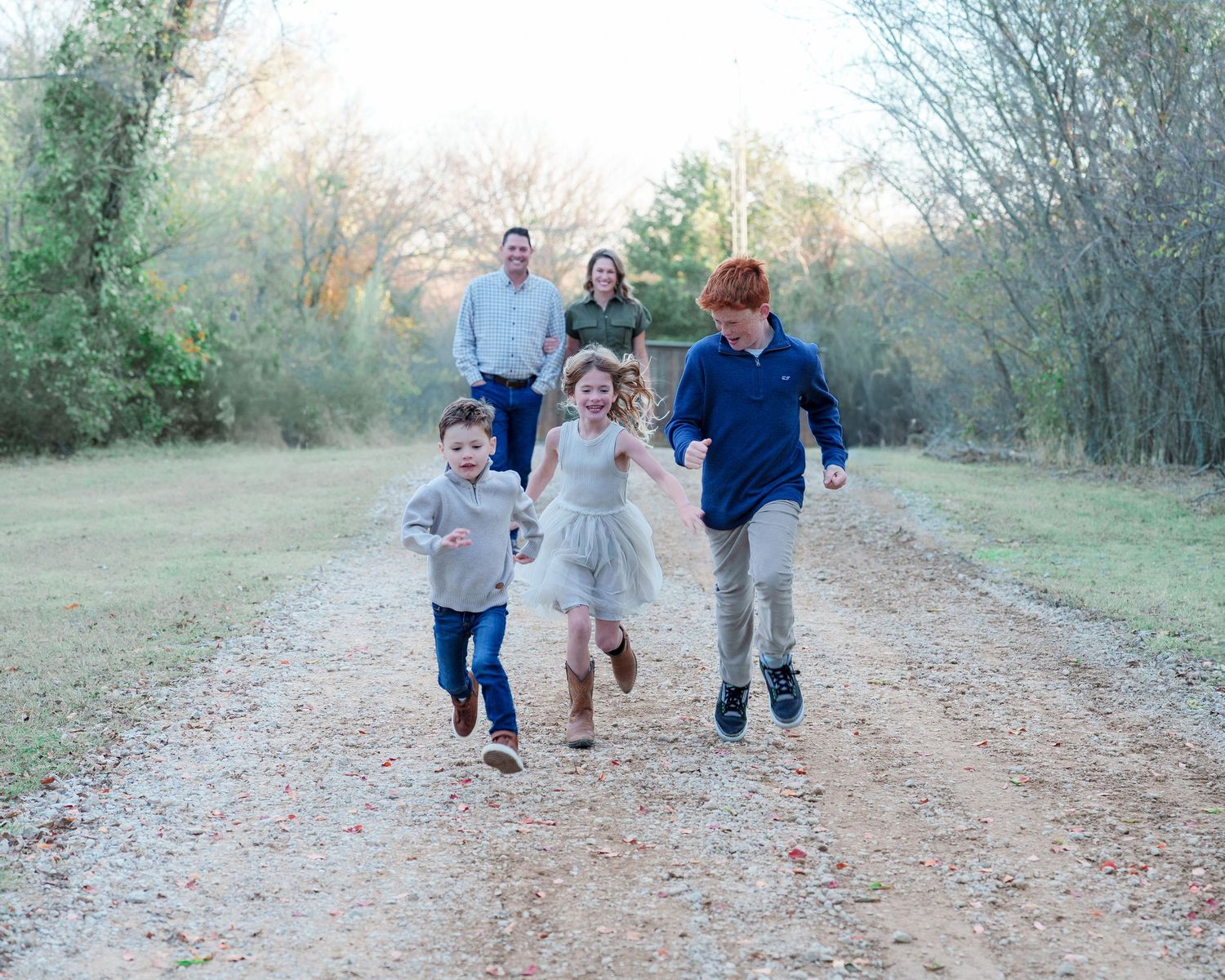 Fall family photos charismas cards family photographer light and airy natural light fall outfits DFW Southlake Colleyville Trophy Club TX