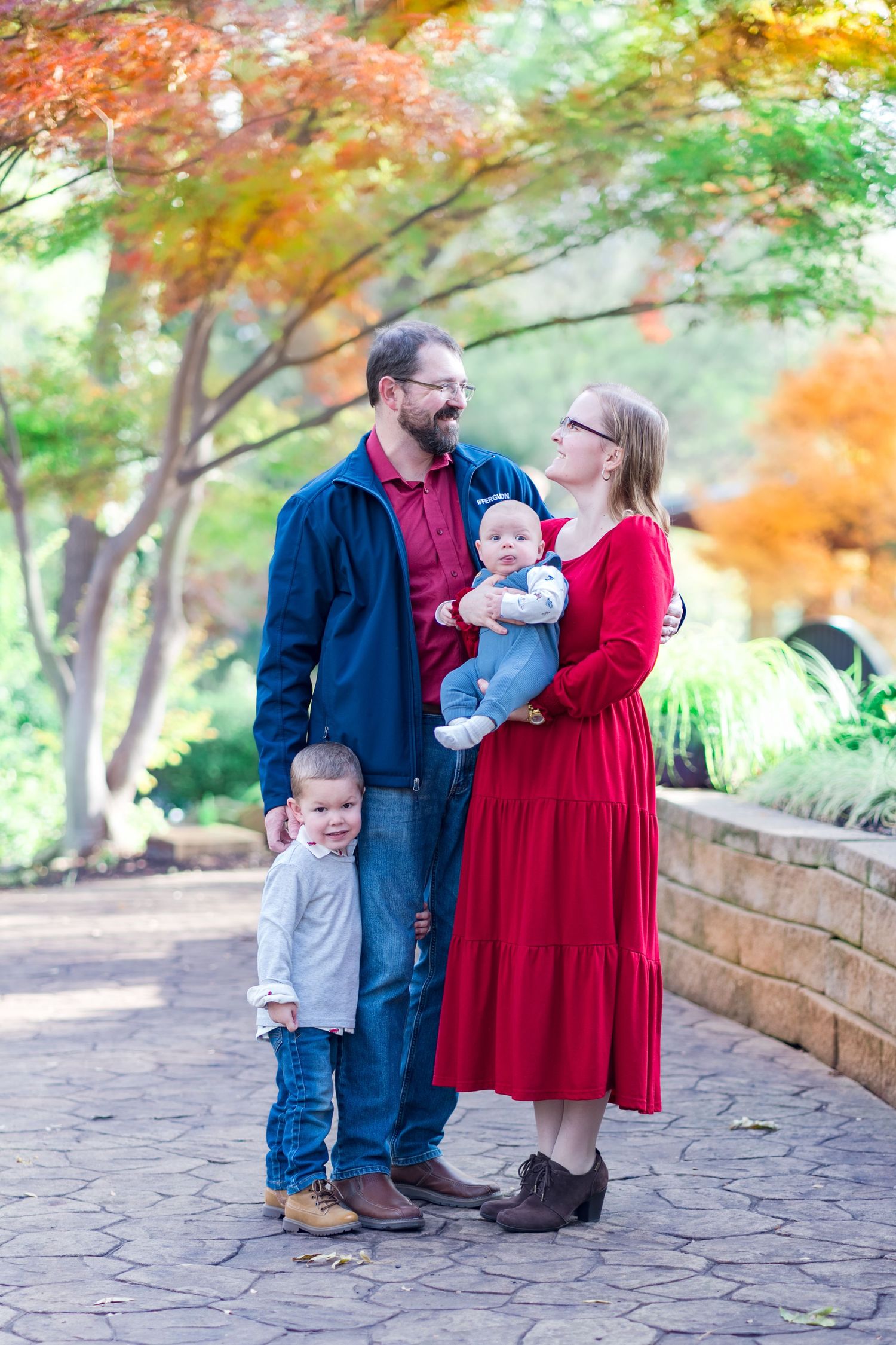 Fall family photos charismas cards family photographer light and airy natural light fall outfits DFW Southlake Colleyville TX fall colors