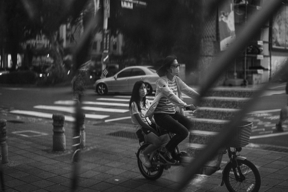 Street Photography in Champaign Urbana, Illinois by Alex Yuan Photography, Professional Graduation Photographer at UIUC