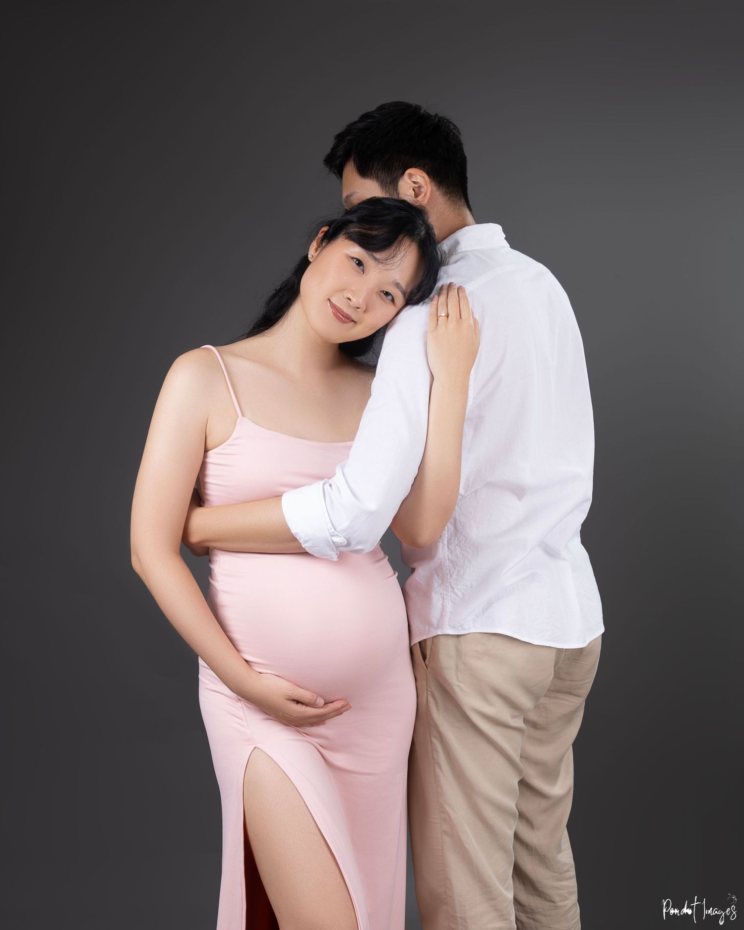 Couple Baby Bump Photoshoot | Romantic Maternity Photography in Ottawa