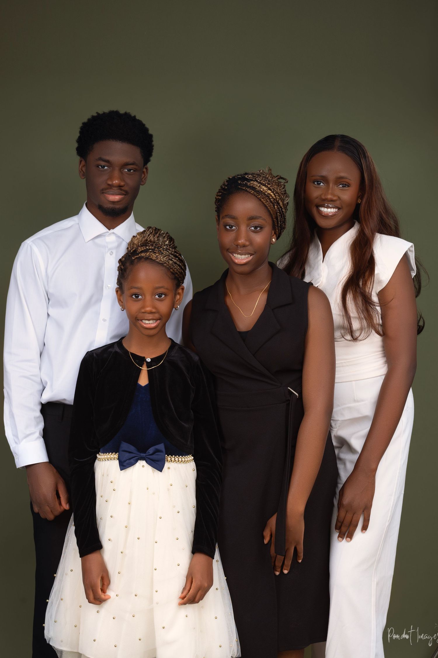 Children’s Family Photoshoot | Timeless Kids Portrait Photography in Ottawa