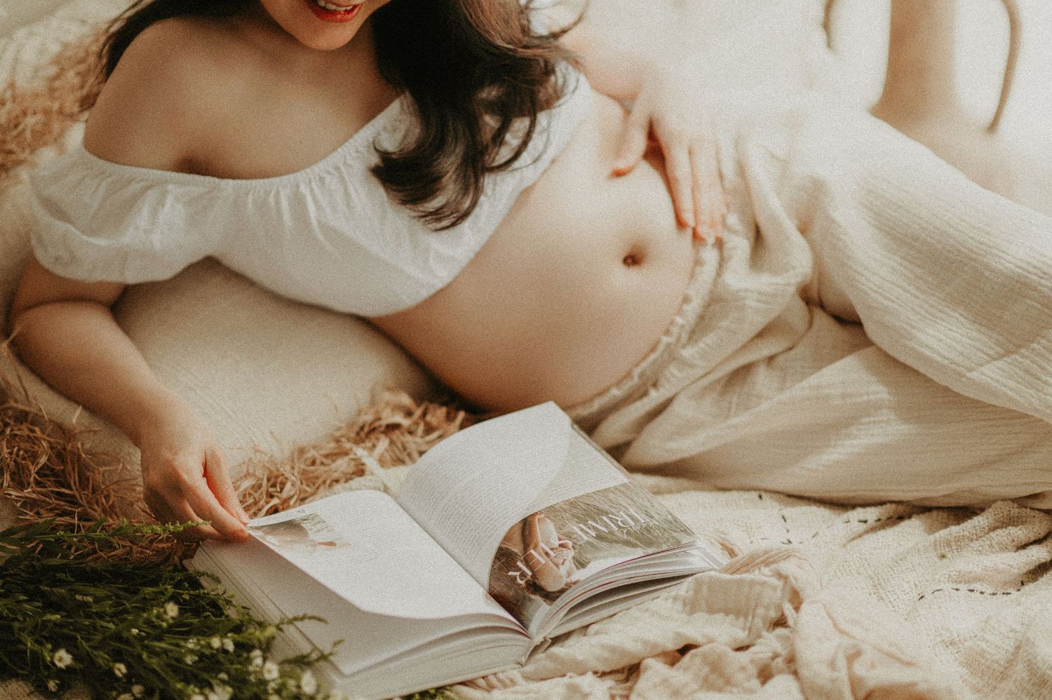 Based in Singapore. Timeless, heartfelt photography for maternity, newborn, babies, parenthood, families, and life’s beautiful moments.