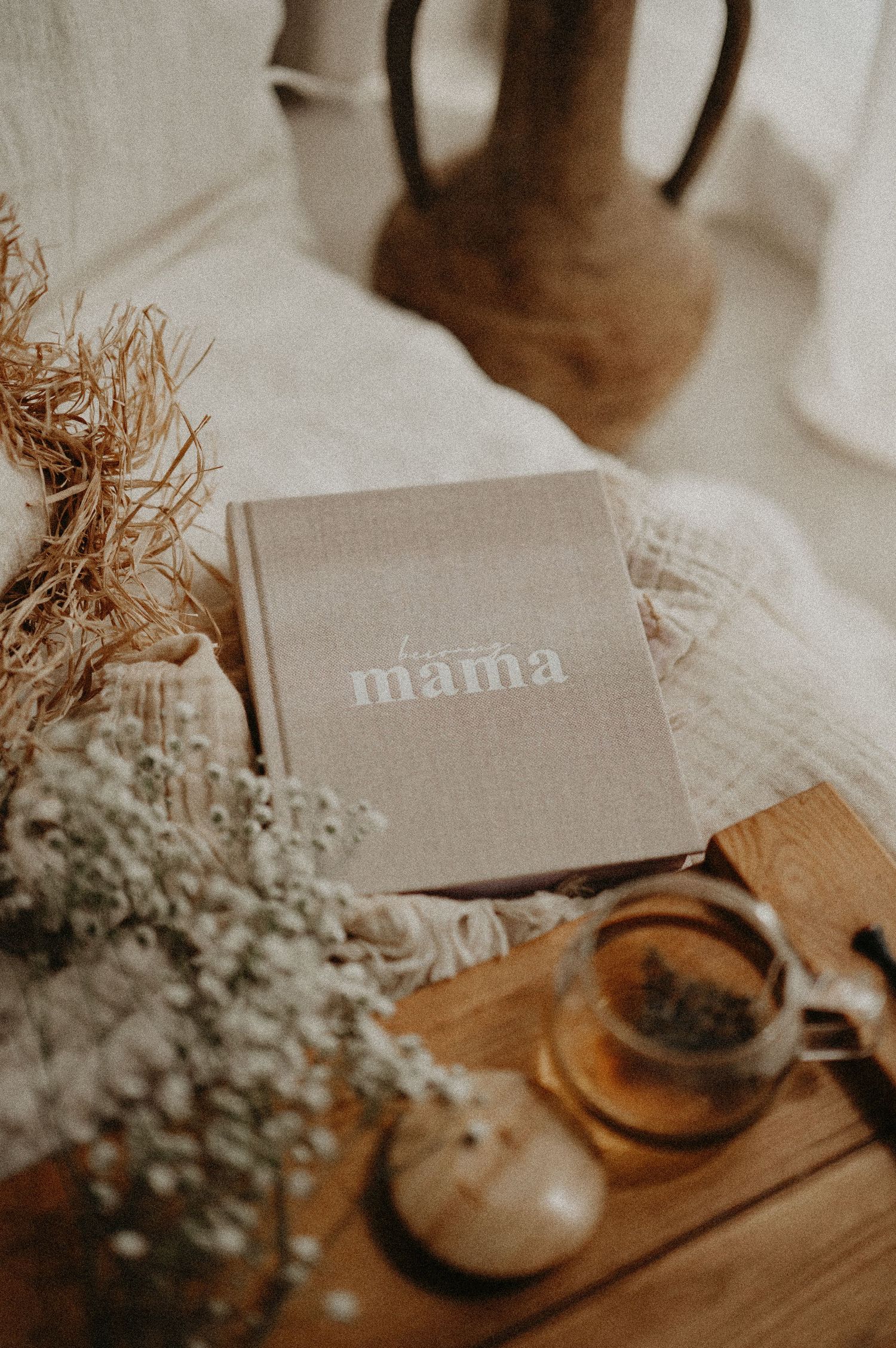Based in Singapore. Timeless, heartfelt photography for maternity, newborn, babies, parenthood, families, and life’s beautiful moments.