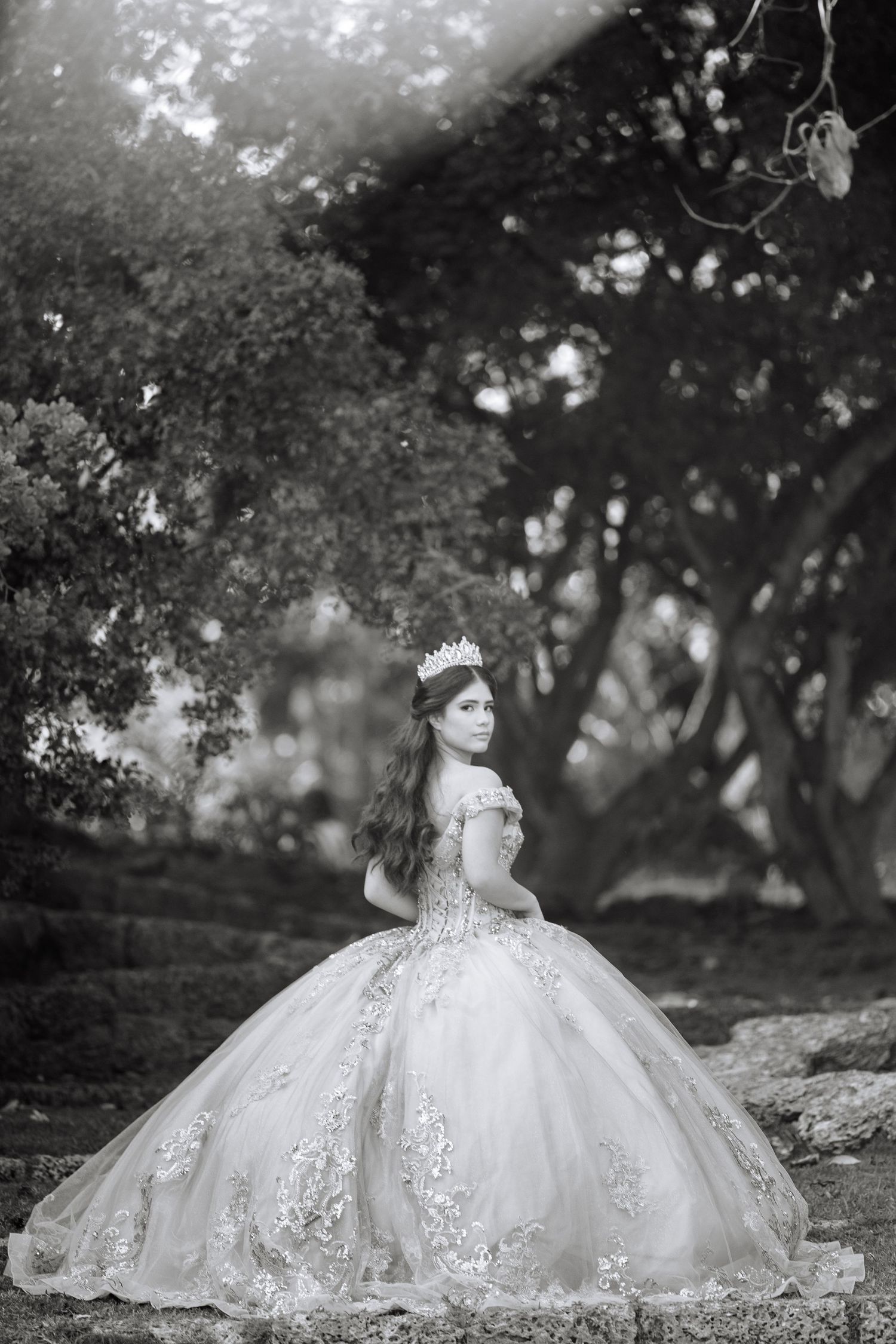 Bilingual quinceañera photographer in  Miami specializing in timeless pre quince sessions Fairchild tropical garden
