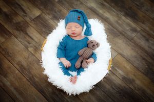 Northwest Arkansas newborn photographer