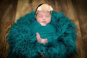 Northwest Arkansas newborn photographer