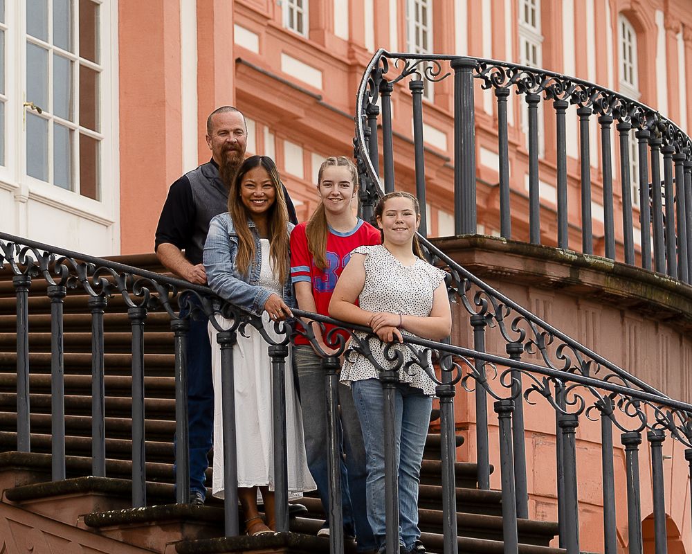 #FamilyPhotographer #WorldwidePhotographer #FamilyPortraits #FamilyPhotography #TravelPhotographer #LifestylePortraits