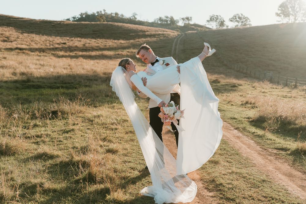 wedding portraits Colinton Country Lodge