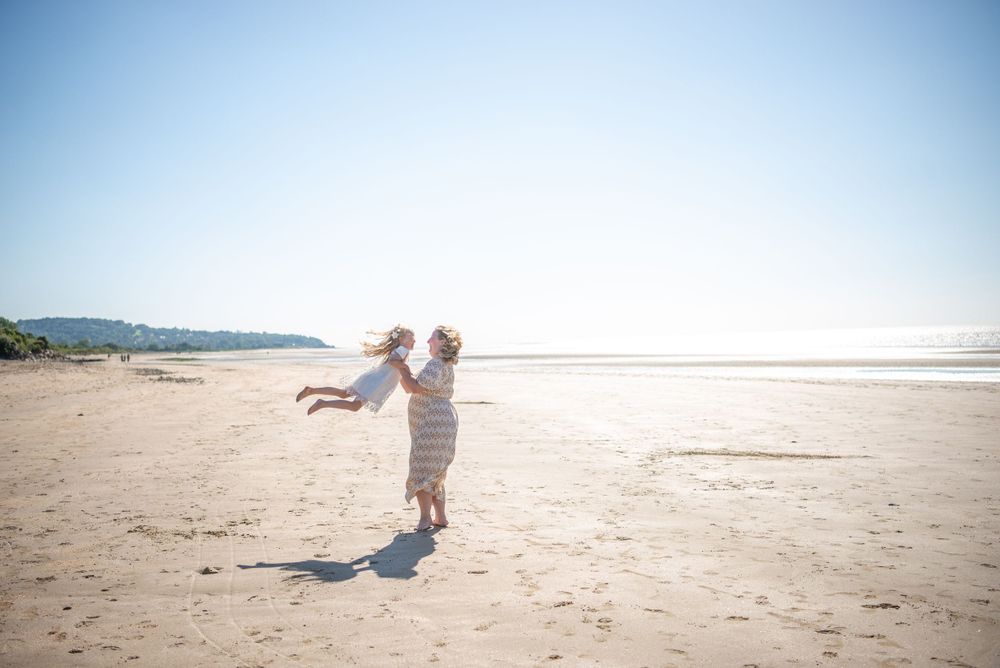 Fotoshoot Hengelo, trouwfotografie Enschede, gezinsfotograaf Almelo, zwarte achtergrond fotografie Twente