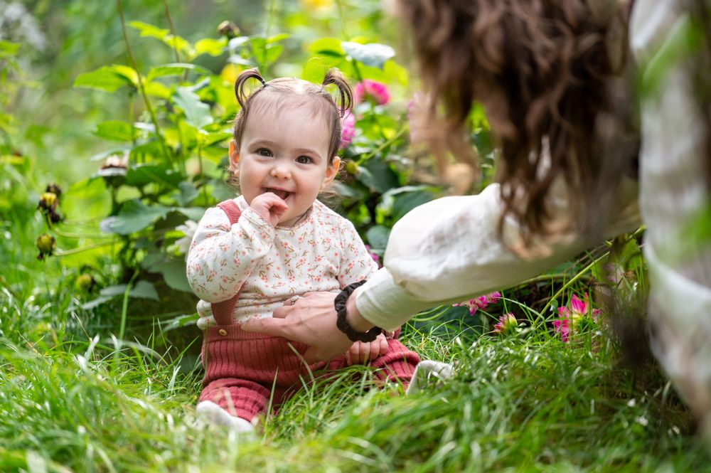 Fotoshoot Hengelo, trouwfotografie Enschede, gezinsfotograaf Almelo, zwarte achtergrond fotografie Twente