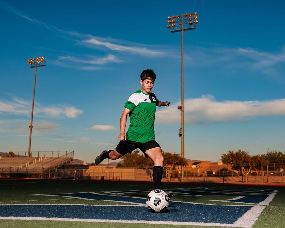 Tucson, Arizona sports photographer, media day sports photos, sportraits, sports photo session, action shots, high school sports, soccer