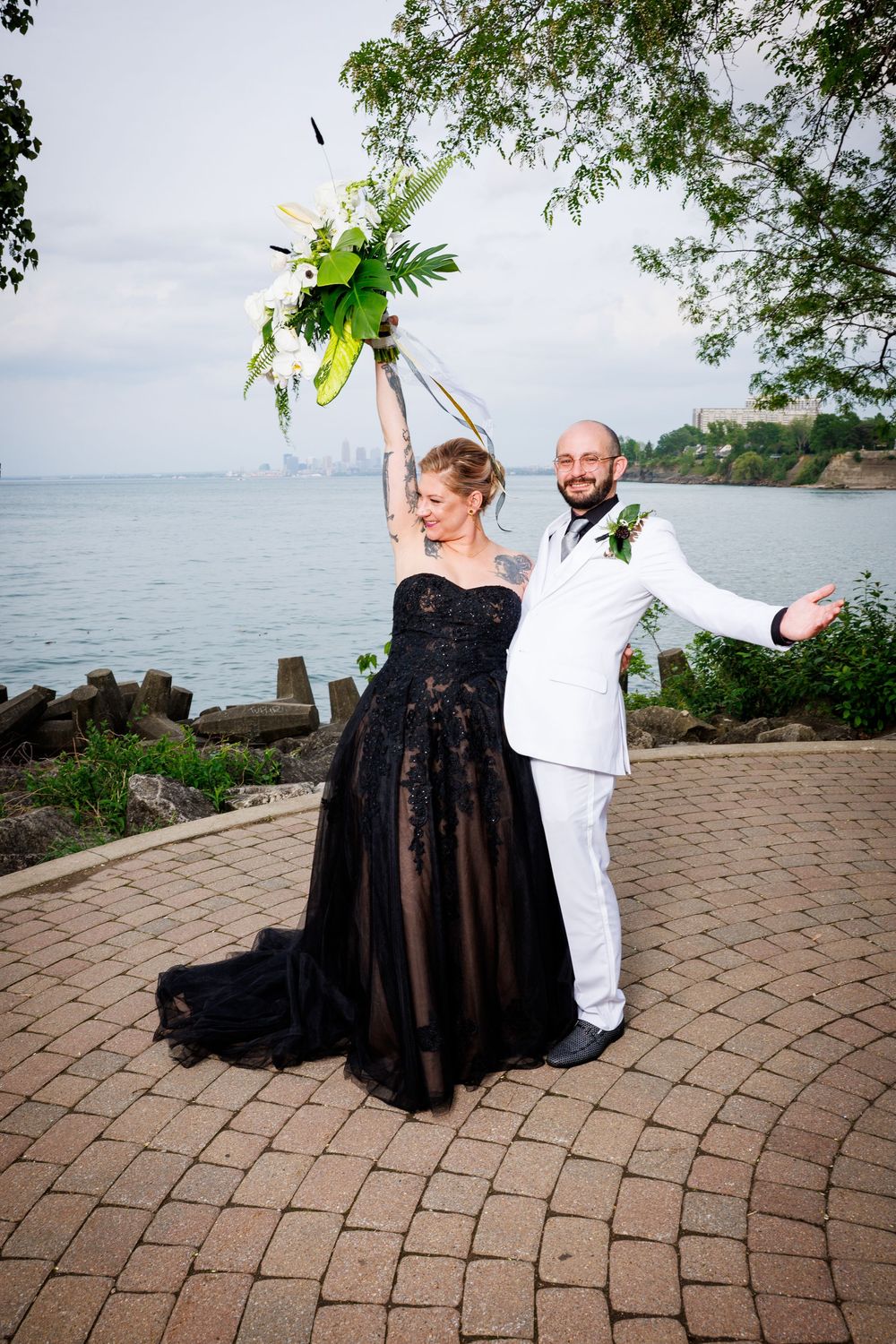Couples outdoor wedding photo