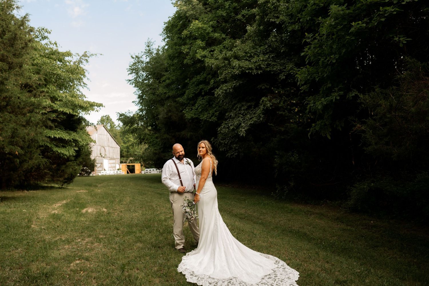 Best Kentucky Wedding Photographer