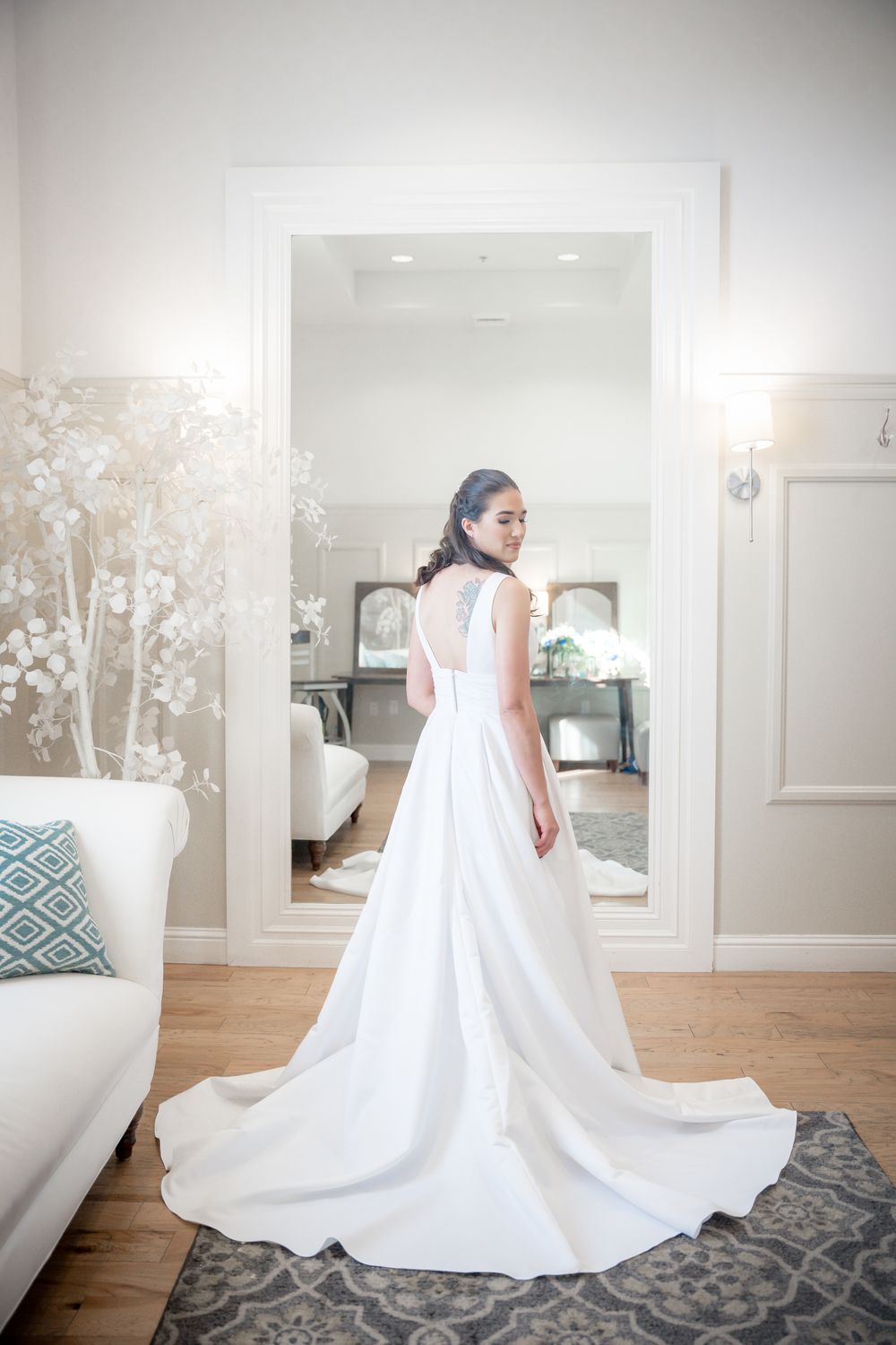 Photograph of the bride at Evergreen Springs by Wedgewood in Elk Grove, CA by Elk Grove Wedding Photographer, Ashley Nicole Baeza.