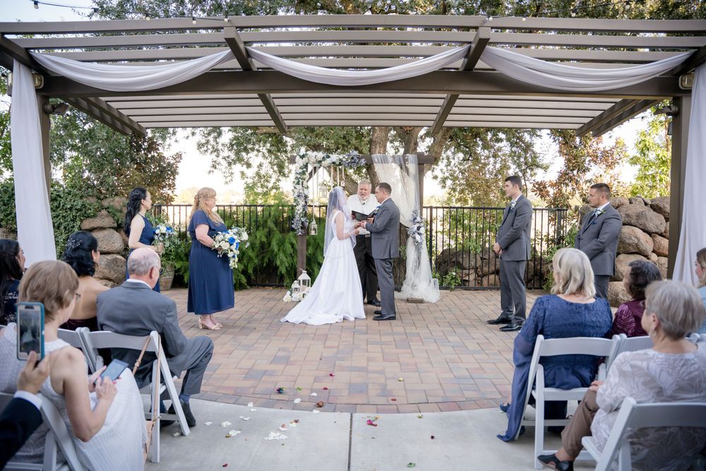 Sacramento wedding photography - Wedding ceremony at Evergreen Spring Wedgewood by Elk Grove Wedding Photographer, Ashley Nicole Baeza.