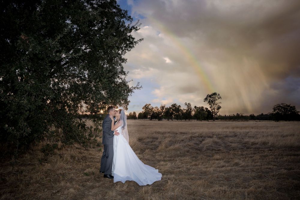 Sacramento wedding photography - sunset wedding portrait of bride and groom at Evergreen Springs, Wedgewood, in Elk Grove, Calif.