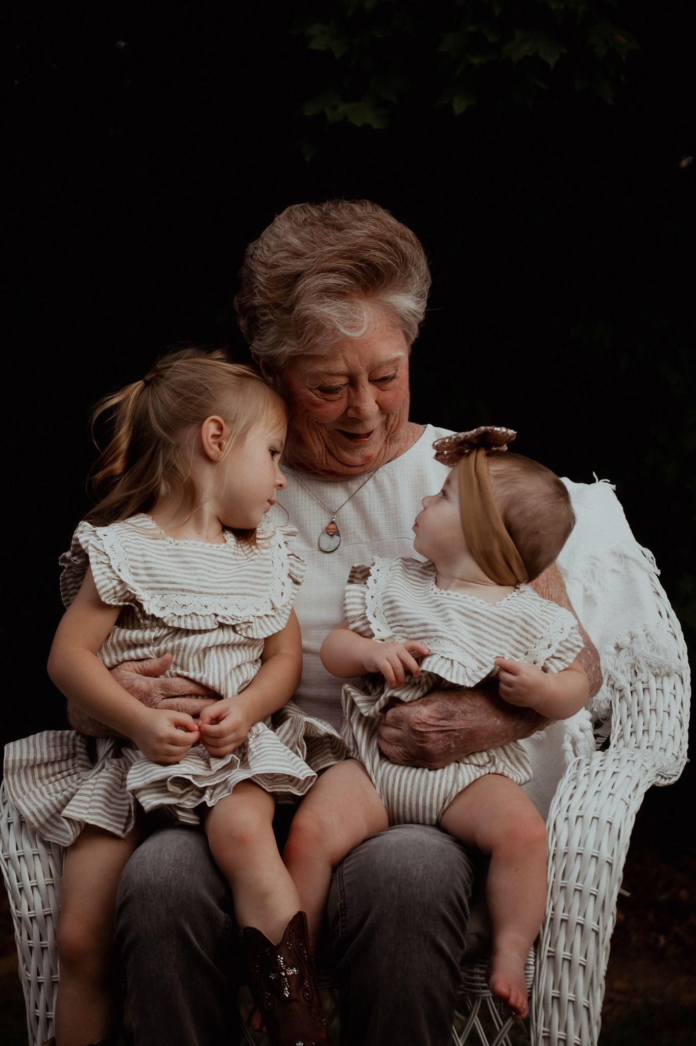 Oak Photography Family Photoshoot in Sophia, North Carolina