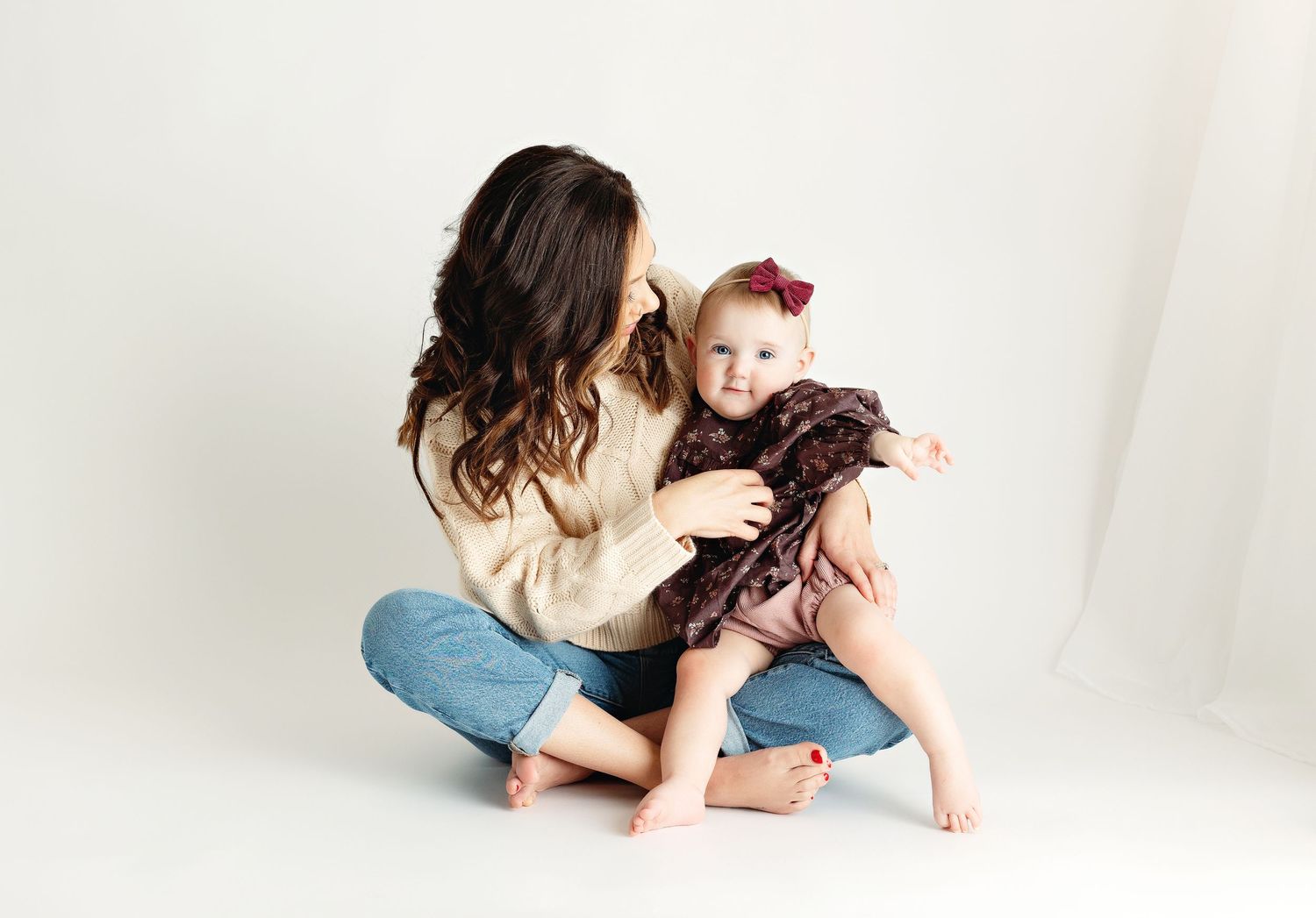 Mpm with daughter. Greenville sc newborn photographer, Easley sc newborn photographer, Upstate newborn photographer.