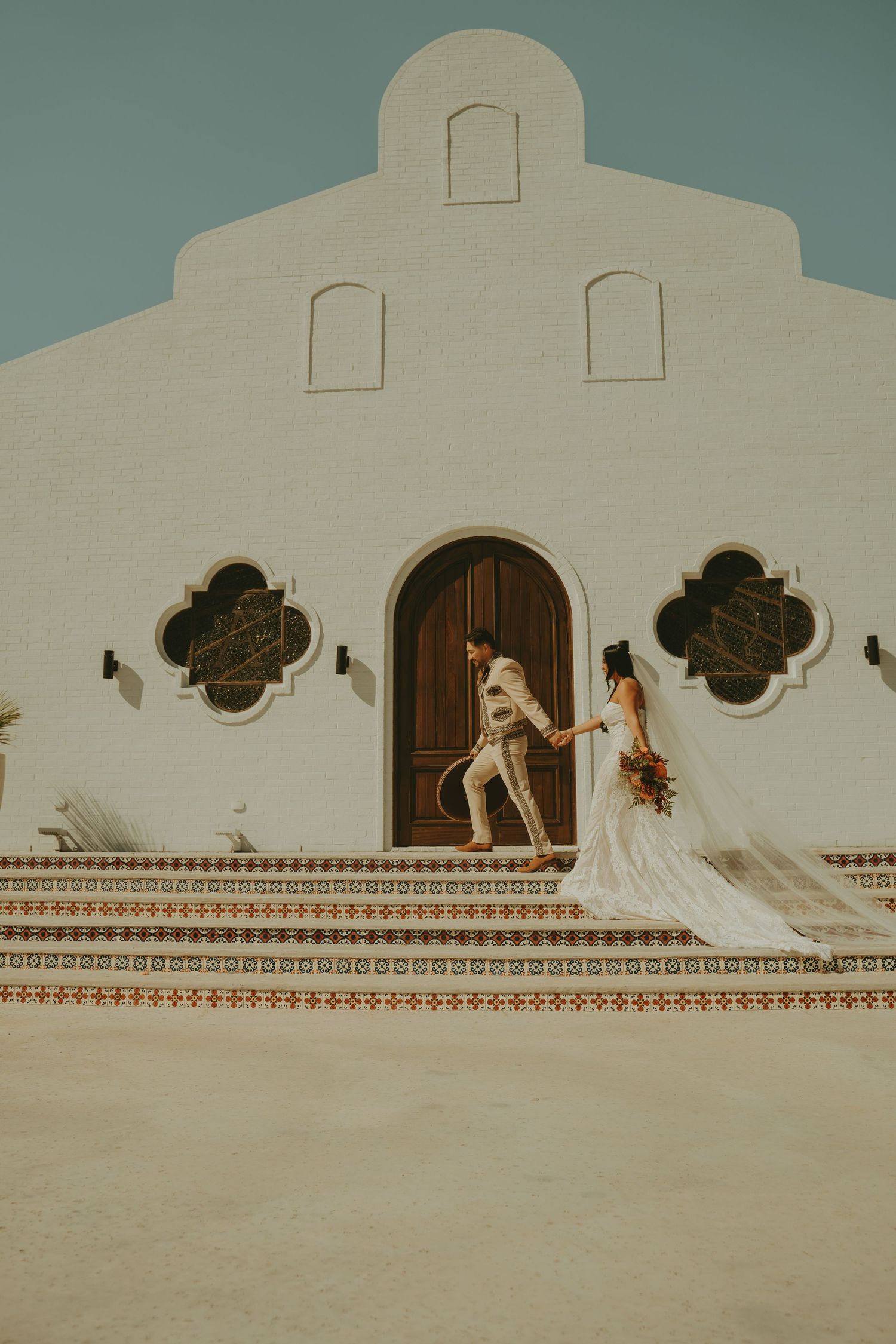Warm wedding photography with a Spanish feel based in Fort Worth Texas