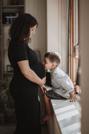 Shooting grossesse lifestyle – Émotions et tendresse en toute simplicité