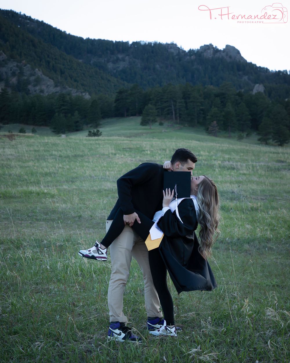 Chautauqua Park 2024 Grad sessions Boulder CO Colorado photographer