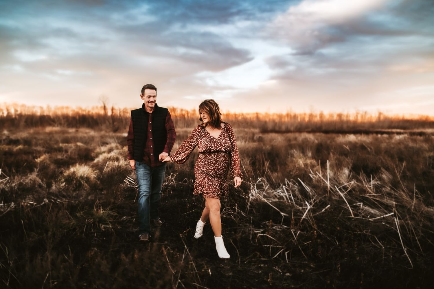 Michigan Based - Motherhood and maternity photographer.
