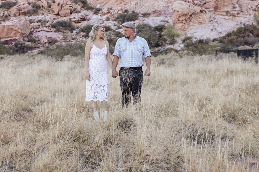 Wedding Engagement Family Maternity Senior photographer in Las Vegas, NV