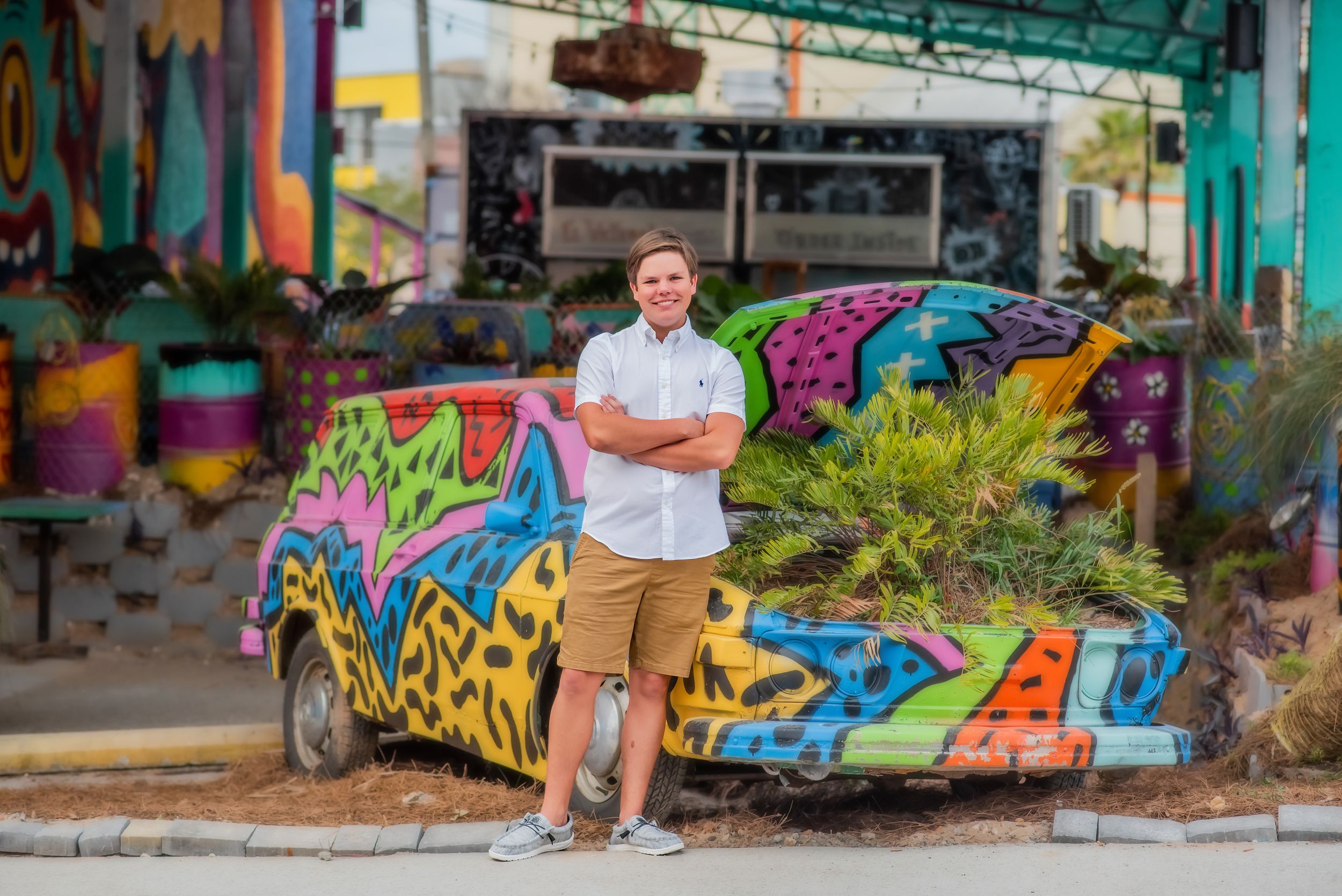 male outdoor senior portraits cool background Panama City Florida