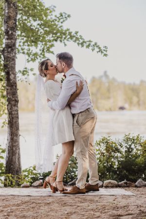 Elopement in East Lake near Middleton in the Annapolis Valley, Nova Scotia