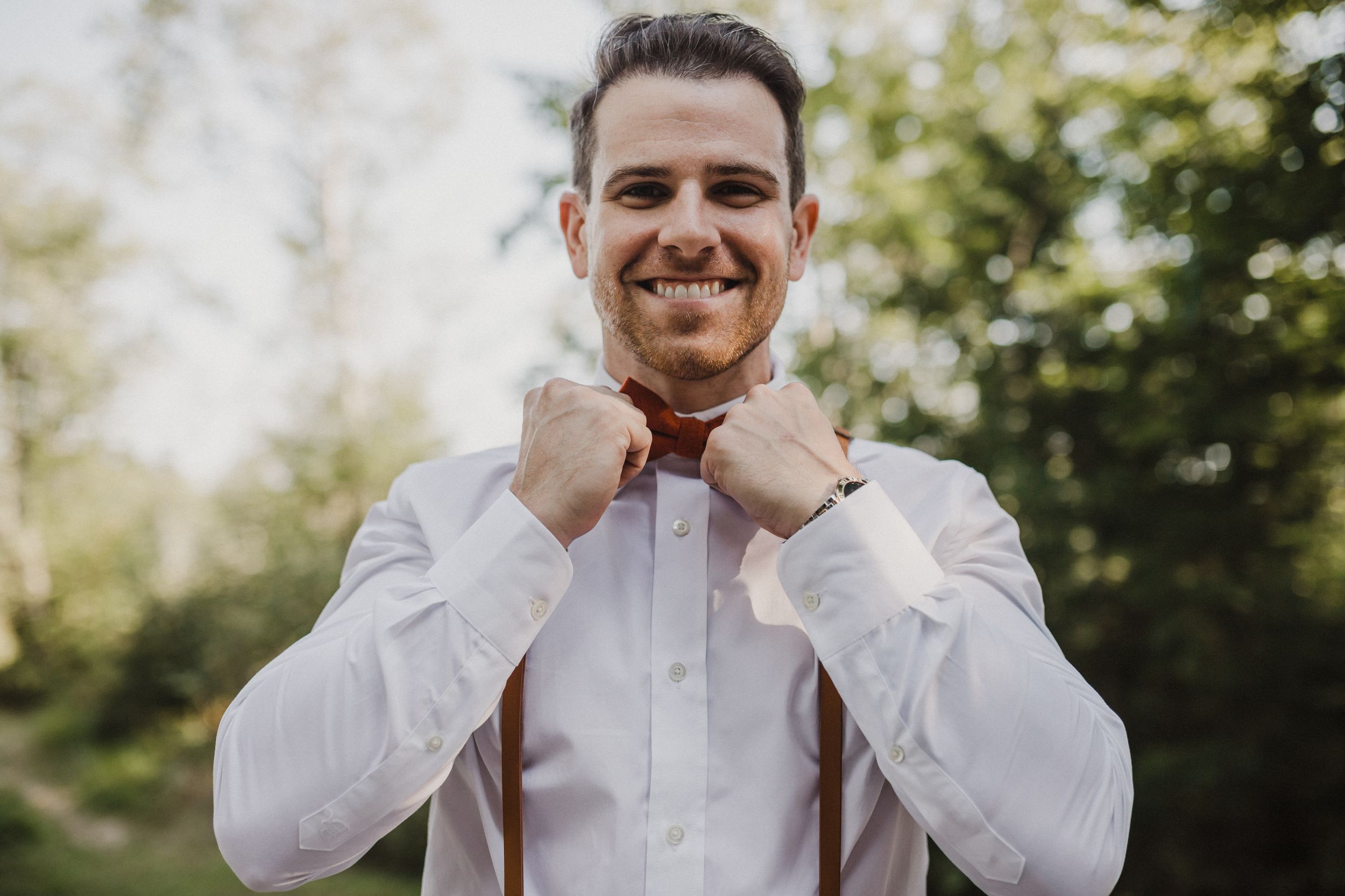 Getting ready photos at elopement in the Annapolis Valley, Nova Scotia