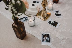 Detail photos of elopement in East Lake near Middleton in the Annapolis Valley, Nova Scotia